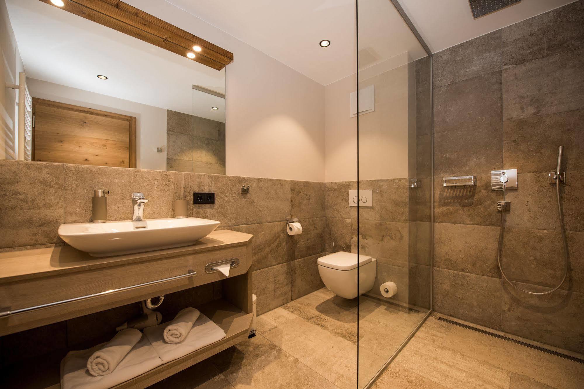 Pepi'S Suites - Lechtal Apartments Холцгау Екстериор снимка